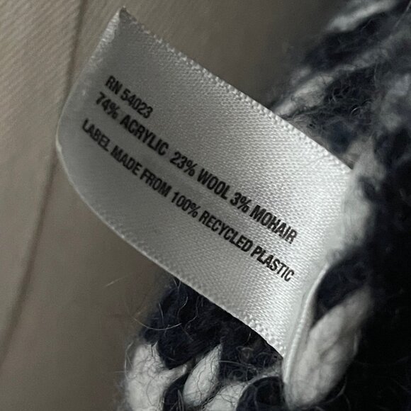 Gap Knitted Fairisle Long Cardigan in White and Indigo/Navy, Size Small - Picture 7 of 12